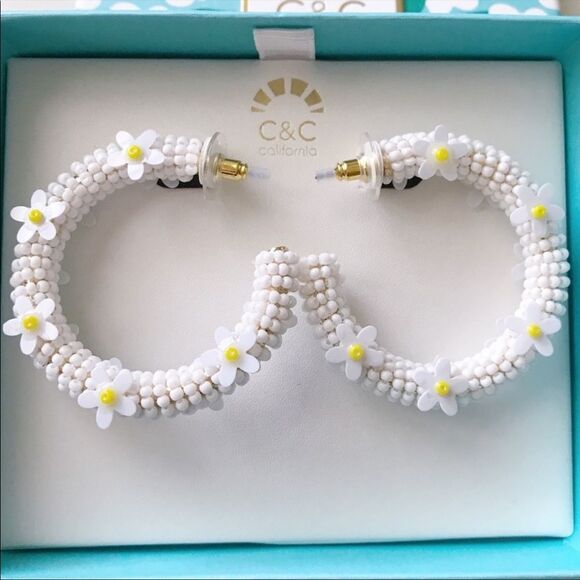 C&C California Daisy 3D Floral Beaded Hoop Earrings NEW IN BOX - Picture 1 of 7